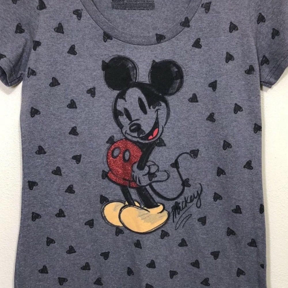 Disney Mickey Mouse with Hearts Tshirt - Picture 4 of 4